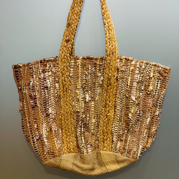 Woven Gold and Silver Metallic Shoulder Tote - Picture 1 of 1